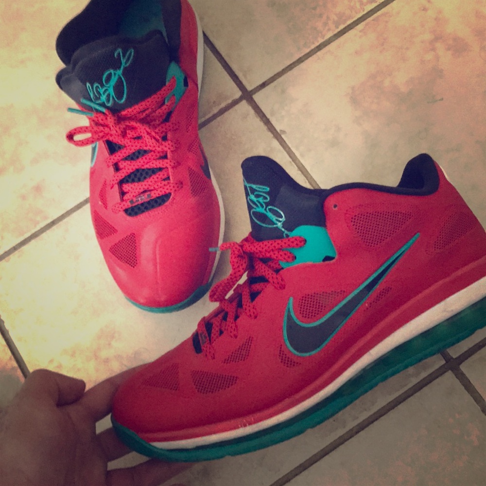 Nike lebron shoes